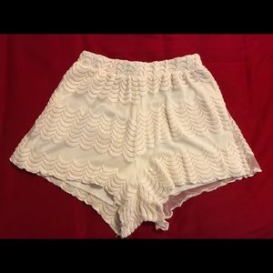 Style Rack Ivory Lace Shorts